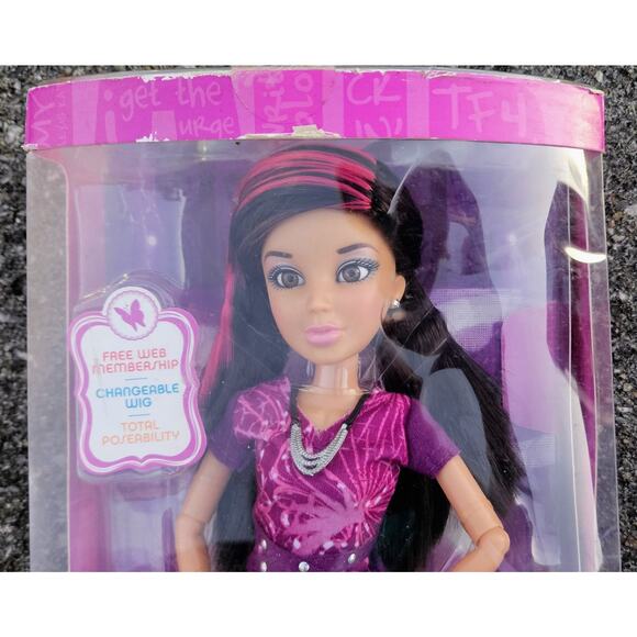 2010 Liv Daniela Schools Out Real Girls Real Life Doll NEW IN BOX - Picture 7 of 7